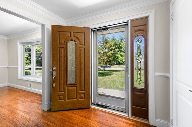 Building Photo - 45 Whippoorwill Way