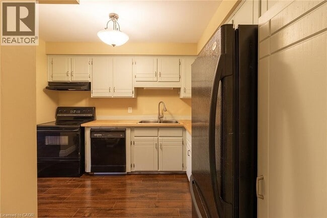 Photo du bâtiment - 58 Romy Crescent