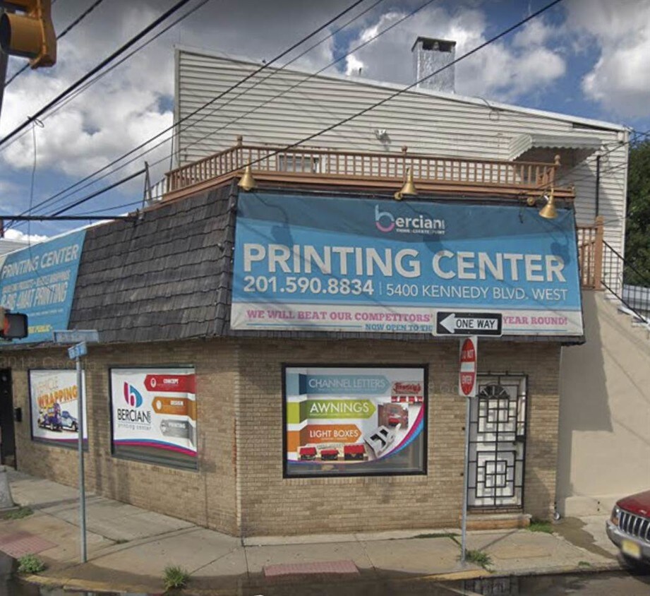 Primary Photo - 5400 John F. Kennedy Blvd