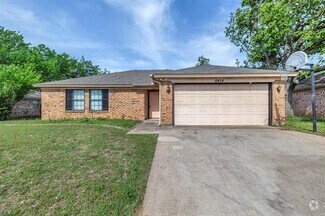 Building Photo - 6414 Big Springs Dr