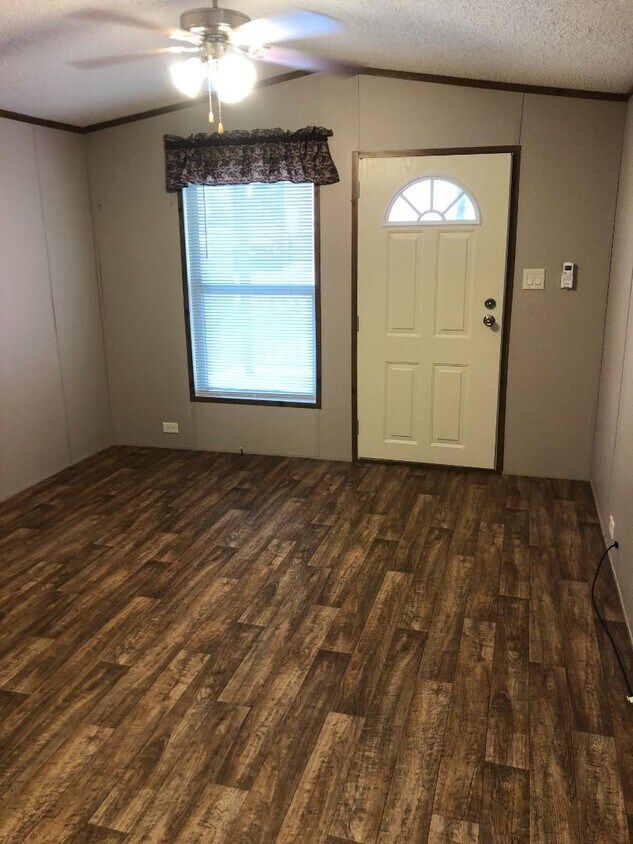 Foto principal - 170 Private Rd 3514