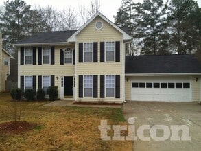 Building Photo - 8437 Glenwoods Dr