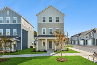 Building Photo - Hamlet Huntersville - Homes & Townhomes for Rent