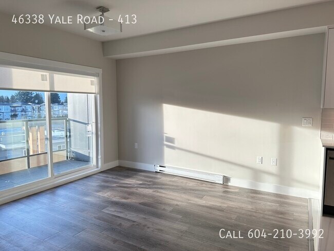 Photo du bâtiment - 2 Bedroom Condo at Yaletown Living