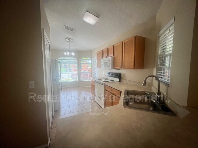 Foto del edificio - 2537 Hickory Oak Blvd