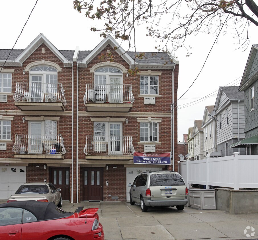 Foto del edificio - 60-39 78th Ave