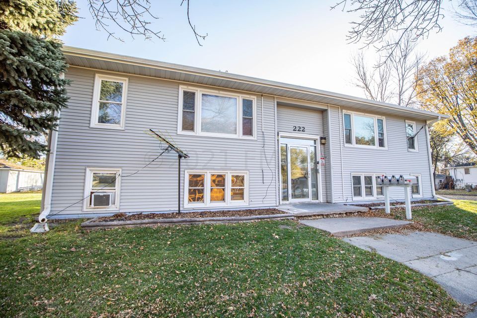 Foto del edificio - 222 16th St S