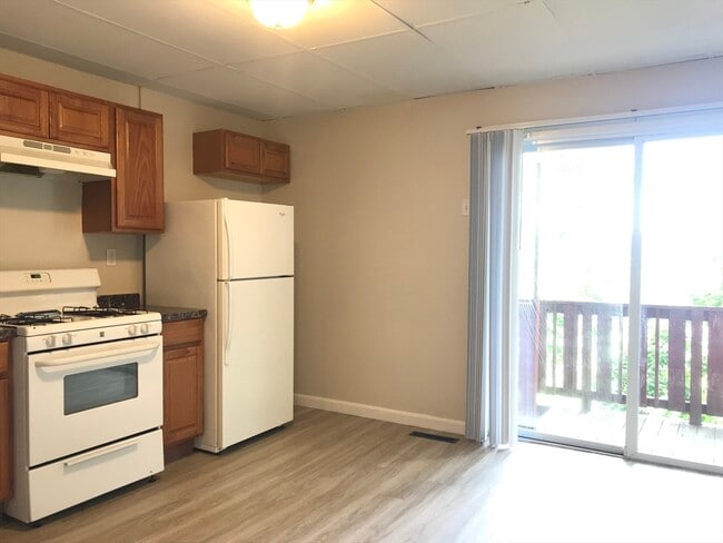 Building Photo - 73 Campbell Ave