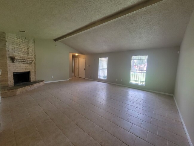 Building Photo - Come and enjoy your new home !