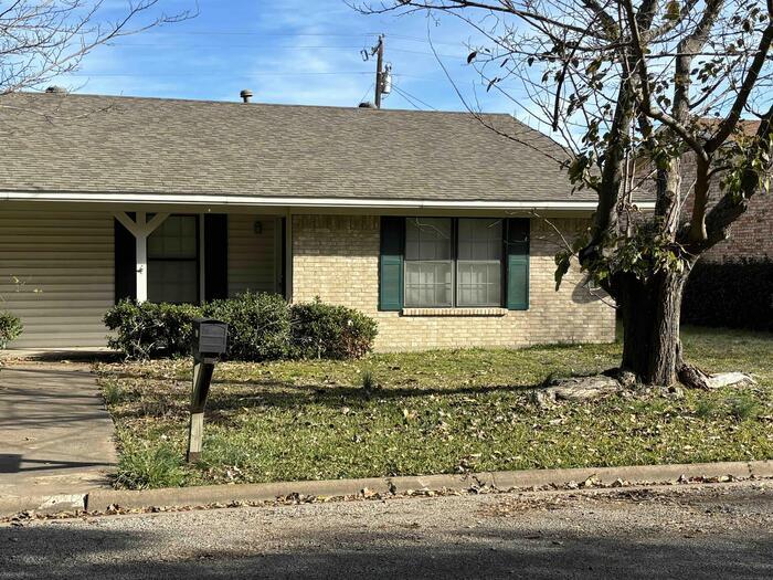 Foto principal - 2911 Melmar Park St