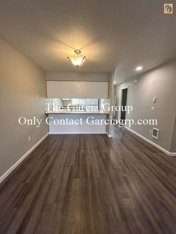 Building Photo - 13625 SE Oatfield Rd