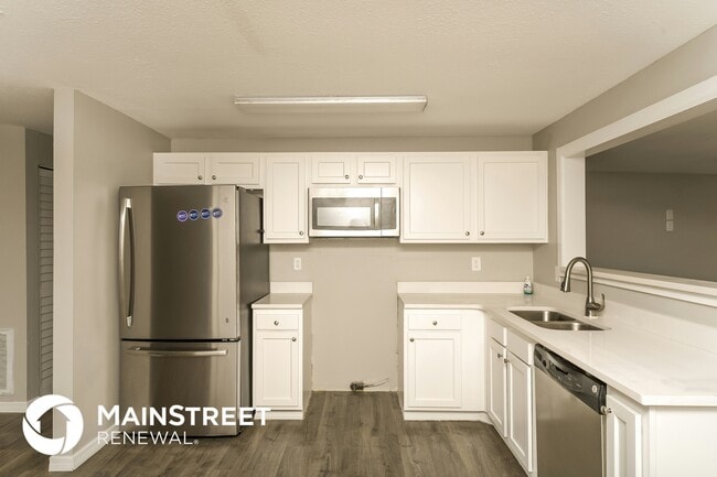 Foto del edificio - 8107 Blue Finch Way