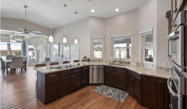 Foto del edificio - 28244 N 67th St