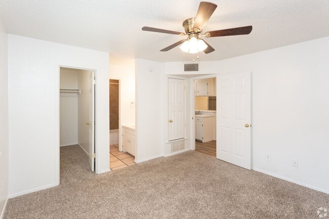 Interior Photo - Quaker Pines