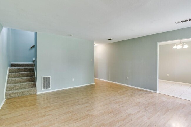 Building Photo - 11227 Henge Dr