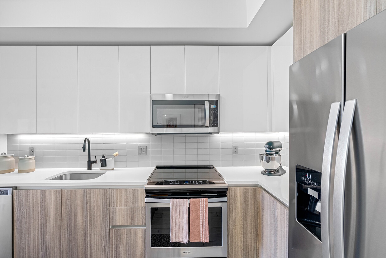 Primary Photo - Cortland Midtown Miami