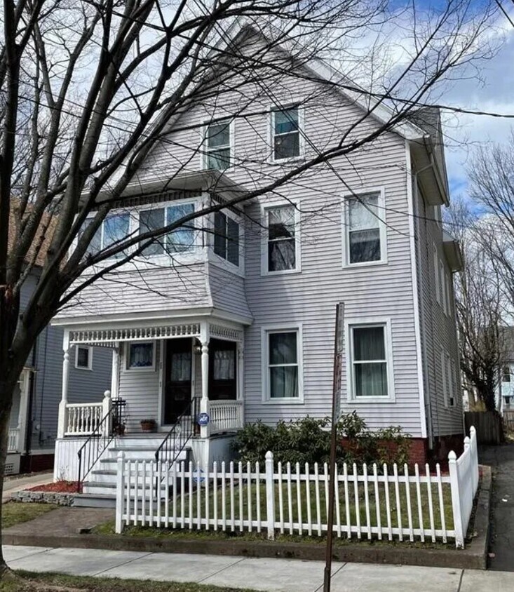 Foto principal - 23 Woodland St