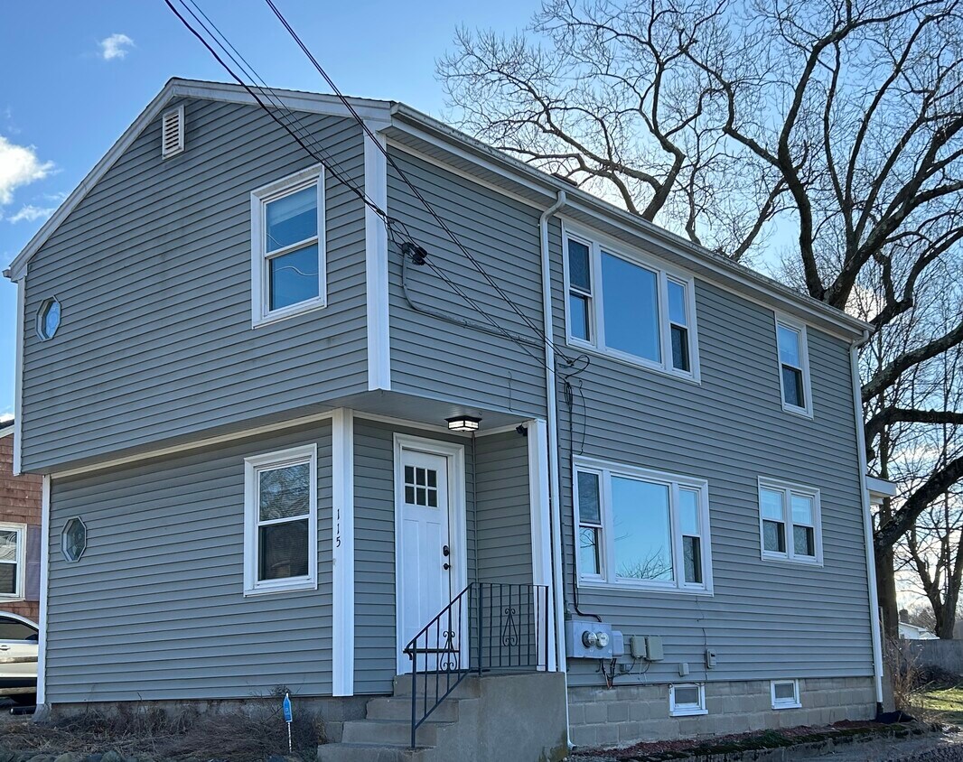 115 Marshall Ave Unit 1, Cumberland, RI 02864 Apartments in Cumberland, RI