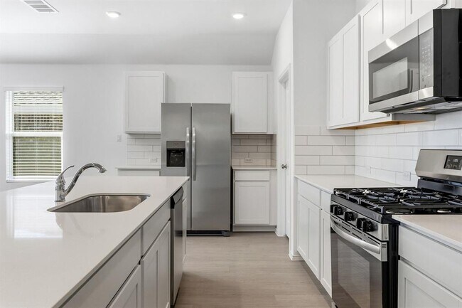 Foto del edificio - 1448 Boggy Crk Rnch Rd