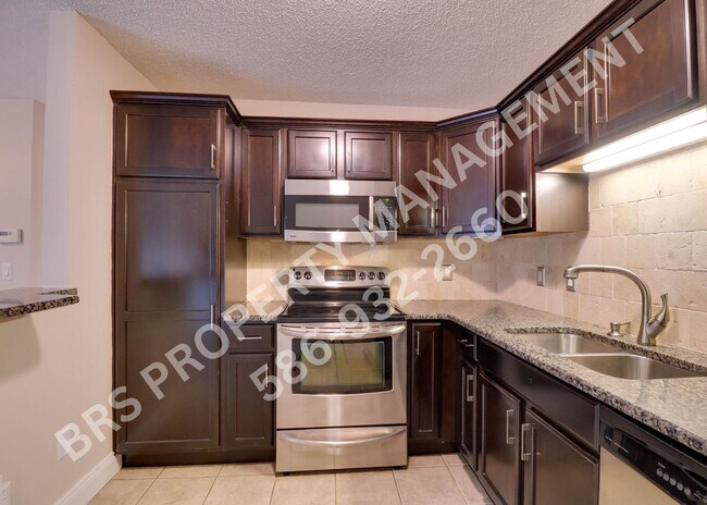 Foto del edificio - Sterling Heights One Bedroom Condo