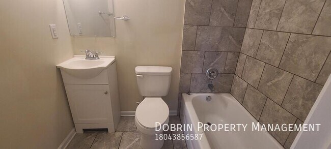 Photo - 1809 W Moore St House