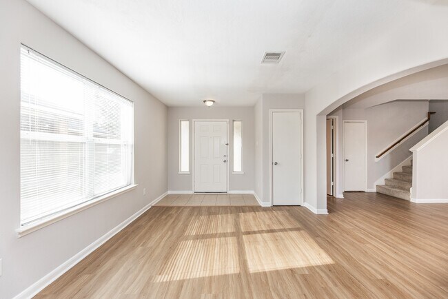 Foto del edificio - 1006 Vernage Rd