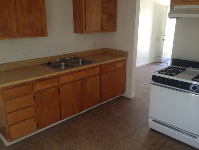 Building Photo - 6589 Palo Verde Ave