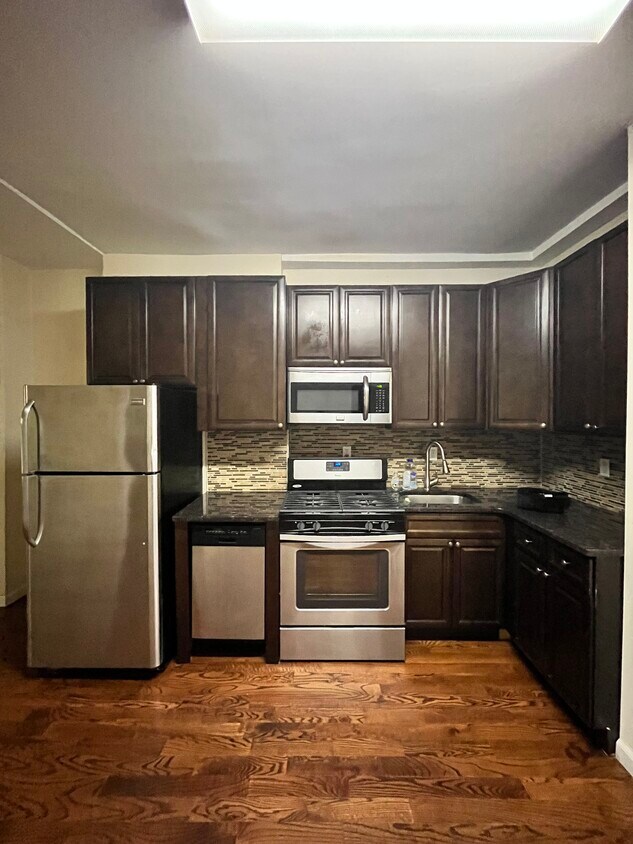 221 Pacific Ave 2 - 213 Pacific Ave