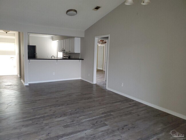 Building Photo - 1285 College Pkwy