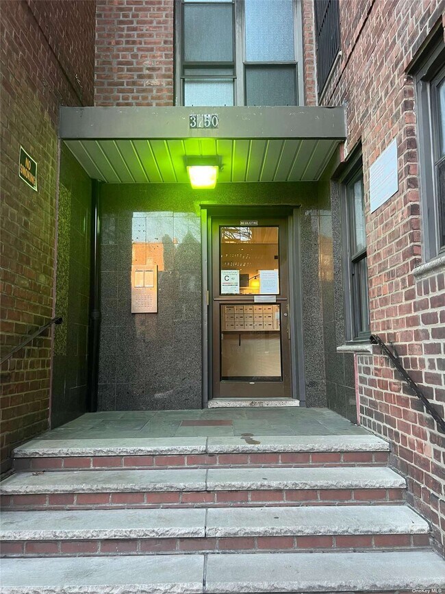 Building Photo - 37-50-50 87th St