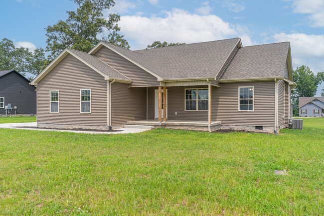 Building Photo - 213 Greenbriar Ln
