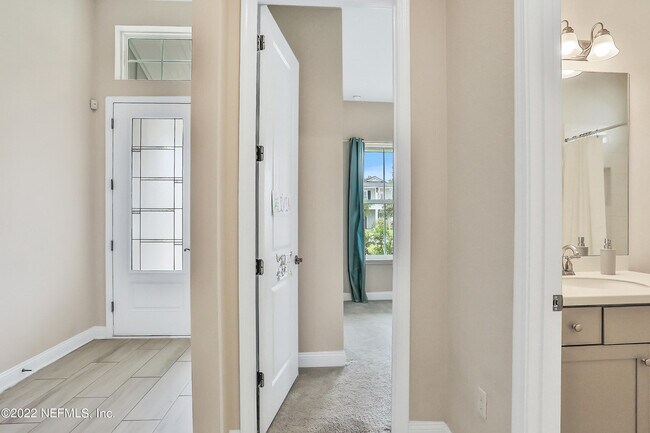 Foto del edificio - 277 Parkbluff Cir