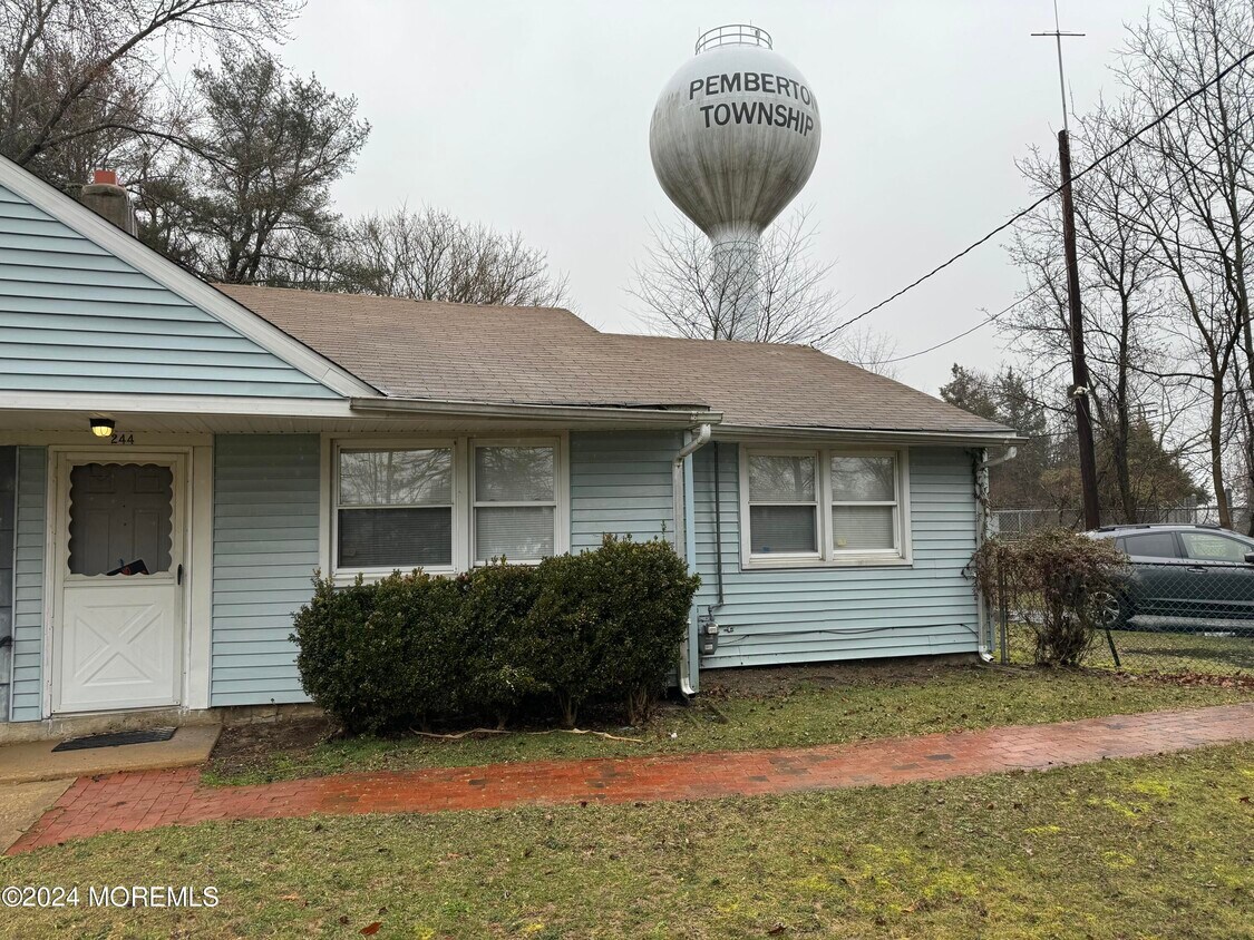 Primary Photo - 244 Anderson Rd