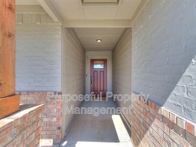 Building Photo - 8701 Ricard Dr