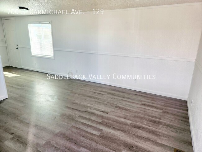 Foto del edificio - 700 S Carmichael Ave