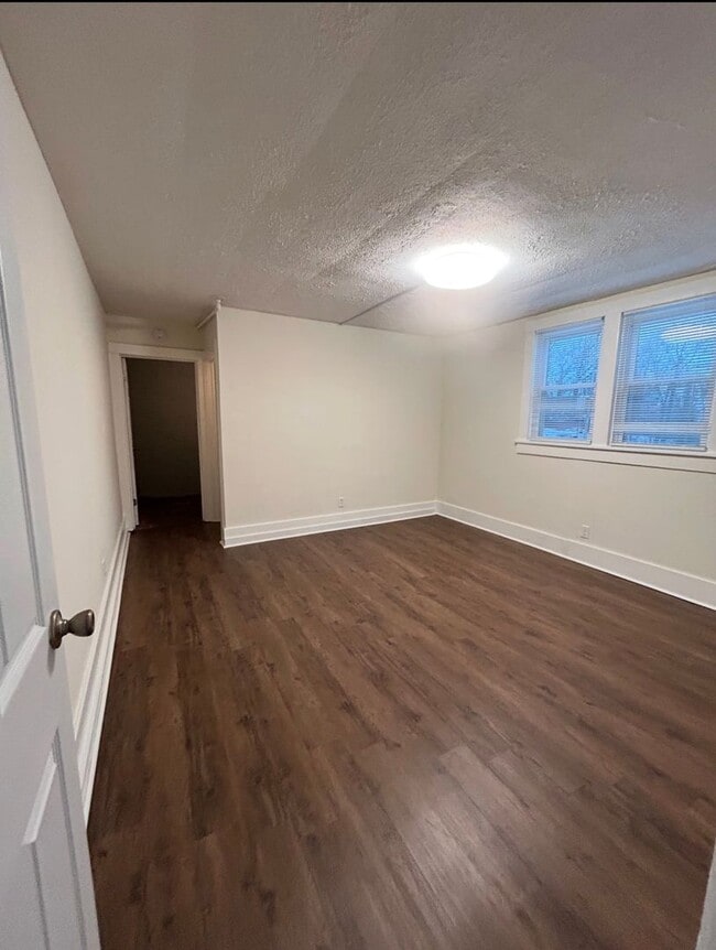 Photo - 1416 Main St Apartment