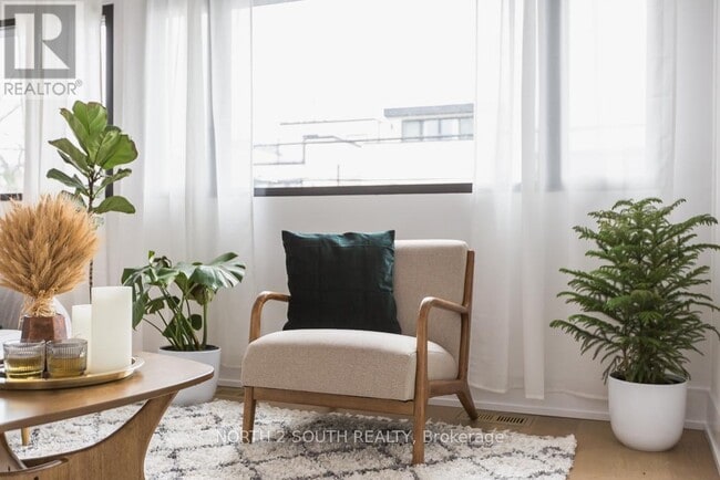 Building Photo - 918 Manning Ave