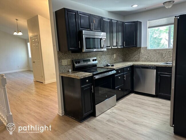 Foto del edificio - 2747 S Richfield Street