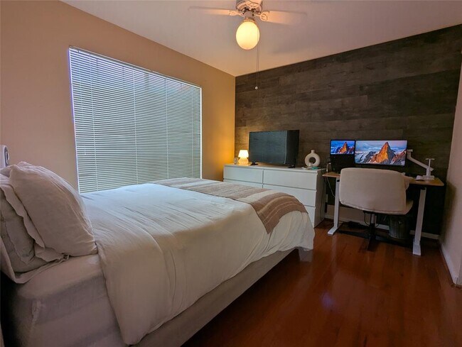Foto del edificio - 3231 Allen Pkwy