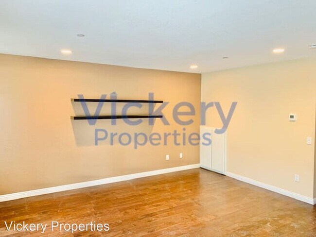 Building Photo - 2 br, 2.5 bath House - 1149 N. Vulcan Aven...