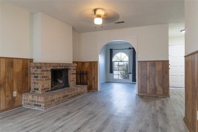 Foto del edificio - 1430 TX-46