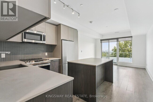 Photo du bâtiment - 20 Brin Dr