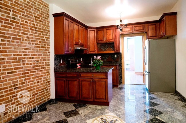 Foto del edificio - 140 Newton St