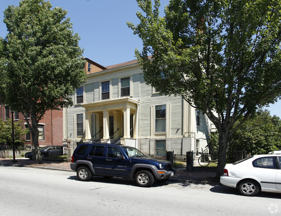 Building Photo - 129-131 Park St