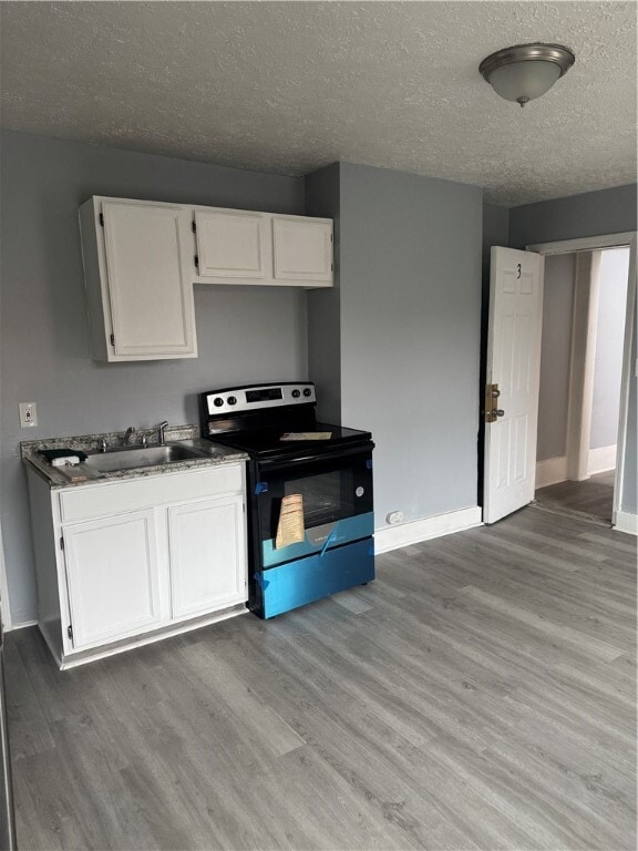 Building Photo - 751 Dewey Ave