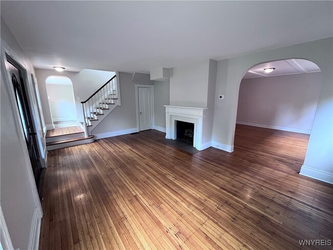 Building Photo - 45 Delham Ave