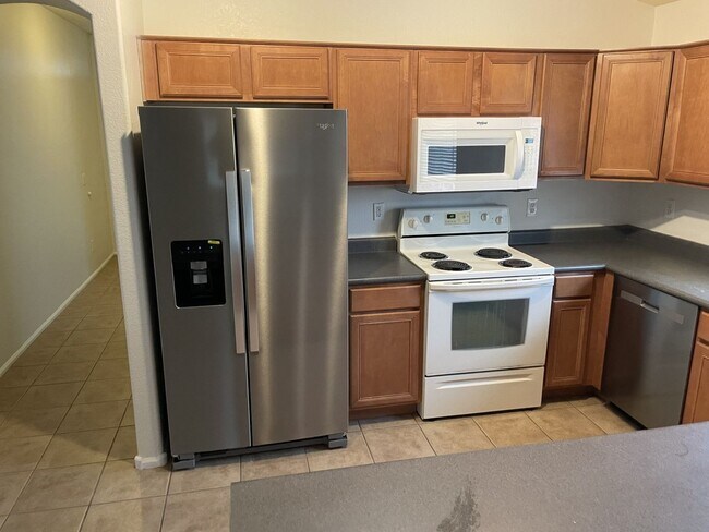 Foto del edificio - Spacious 3 bedroom in Rancho El Dorado Maricopa ***MOVE IN SPECIAL OFFERED***