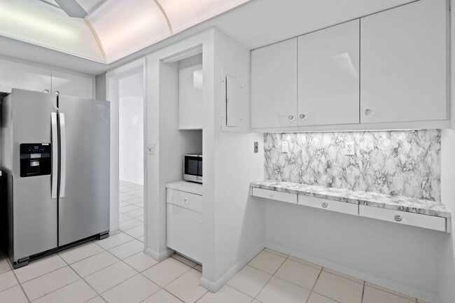 Building Photo - Move-In Made Easy: Pay Just Security + 50% OFF First Month!