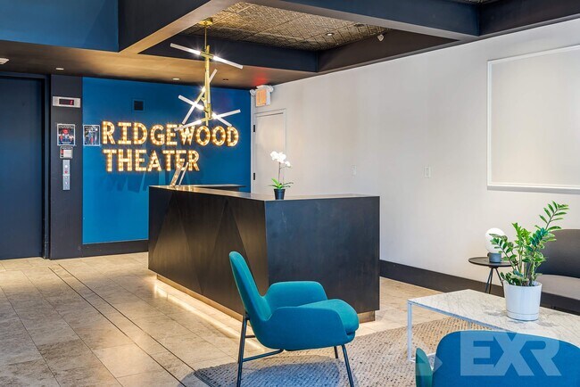 Foto del edificio - 5527 Myrtle Ave