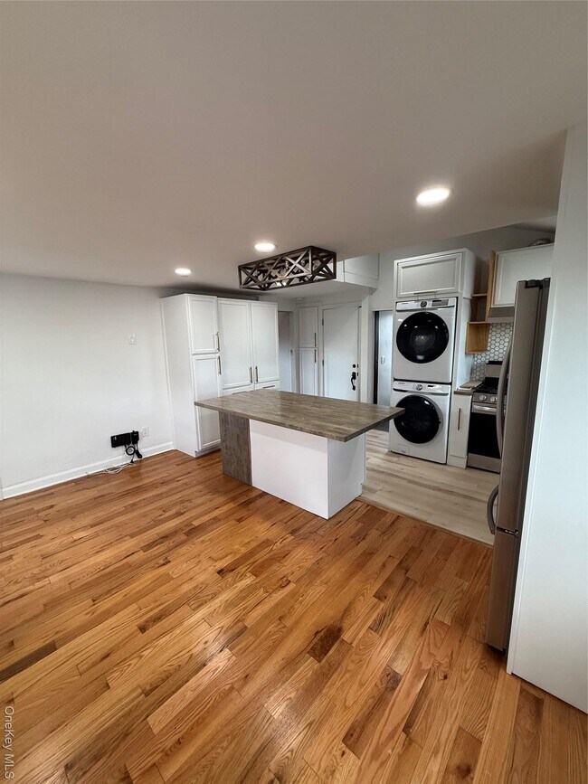 Foto del edificio - 51 Mt Joy Pl